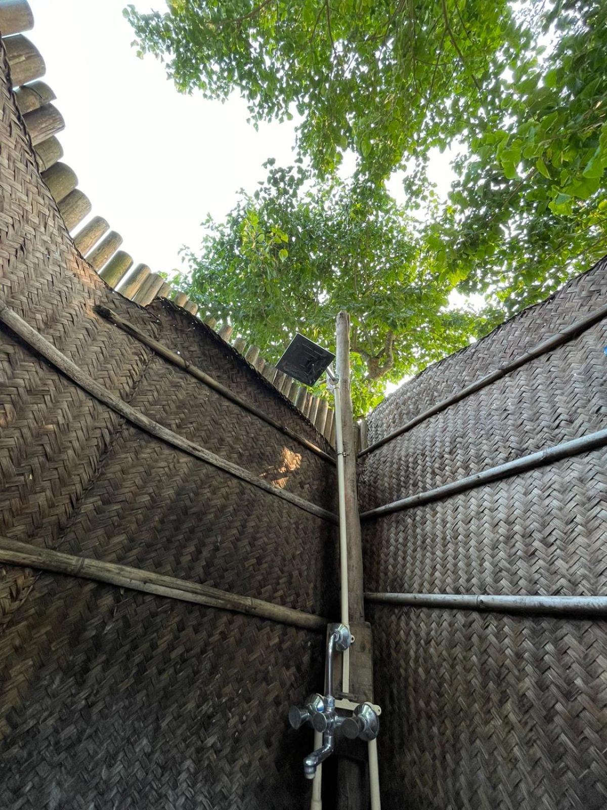 Bamby Chilling House - Feel The Nature Sauraha Exterior foto